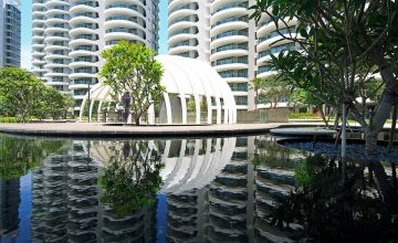 cape-royale-sentosa-pool-side-1-singapore